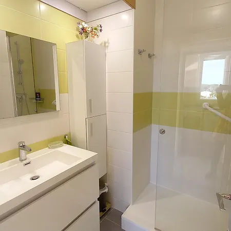 Renove 1 Au Bord De Avec Garage - Fr-1-323-32 *